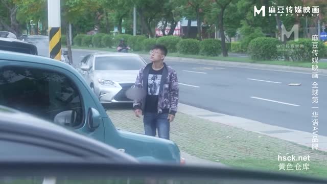 MD-0265 莫夕慈 女销售的车震推销 为求业绩主动献身 麻豆传媒映画