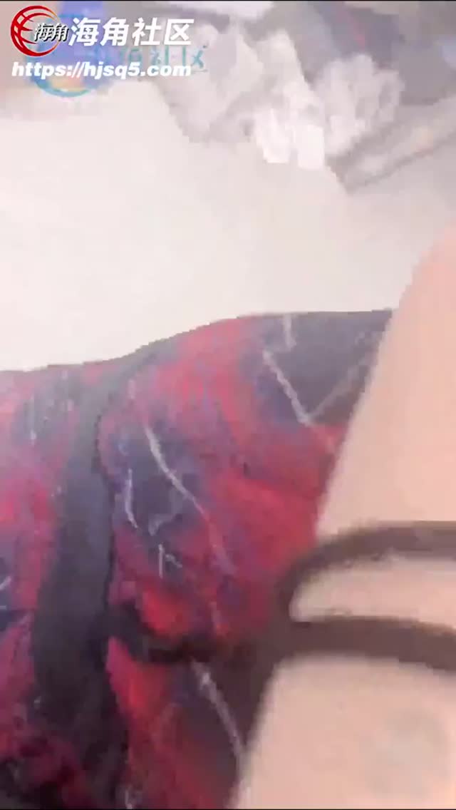 意淫自己妹妹 8 妹妹和闺蜜聚会酒后回家睡着了 第一次破处哭一晚上 心纠难受 海角网