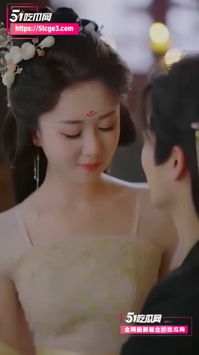 AI魔改_我刚登基称帝她就说我是昏君_古装美女美乳笔挺_套弄帝茎浪叫不止
