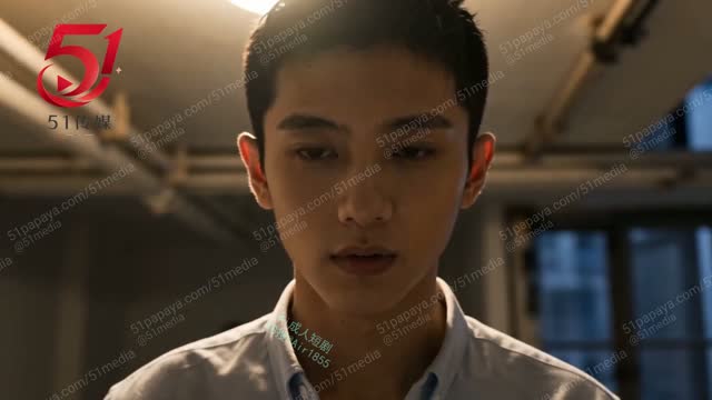 小明的一天 (17)｜AI成人短剧视频封面