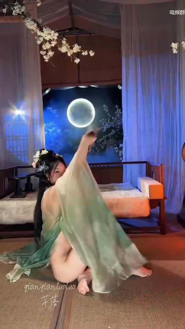 抖音风 电报群 (56)｜🔥抖音风裸舞🔥｜第17段视频封面